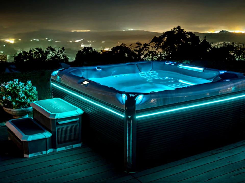Bains jacuzzi dans le centre de bien-être de l'hôtel