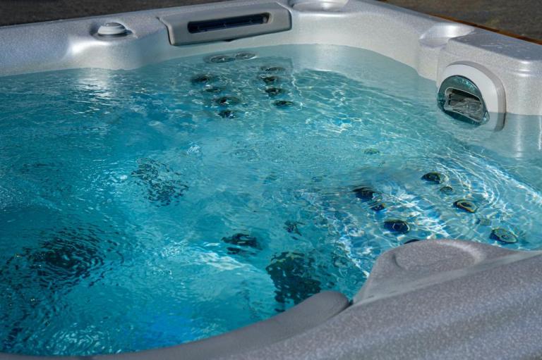 Réparation de spa, quand faire appel à un professionnel ?